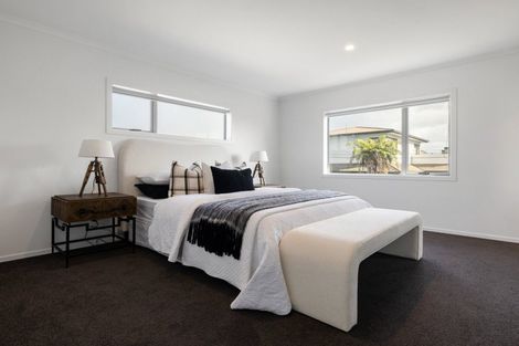 Photo of property in 3/56 Sandwich Road, Saint Andrews, Hamilton, 3200