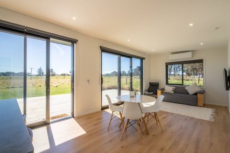 Photo of property in 673 Penny Road, Rongotea, Palmerston North, 4479