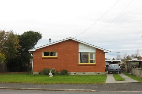 Photo of property in 10 Cross Street, Milton, 9220