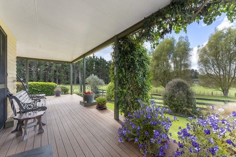 Photo of property in 114 Ridge Road Central, Mangamutu, Pahiatua, 4983