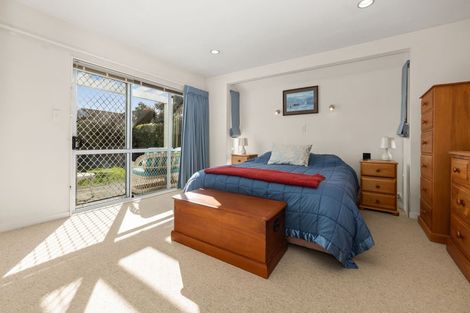 Photo of property in 51 Ngarara Road, Waikanae, 5036