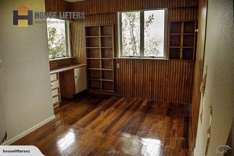 Photo of property in 4 Hauraki Crescent, Pinehill, Auckland, 0632