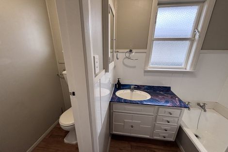 Photo of property in 27 Duff Crescent, Highbury, Palmerston North, 4412