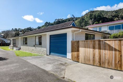 Photo of property in 42 Norton Park Avenue, Fairfield, Lower Hutt, 5011