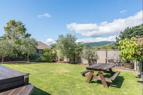 Photo of property in 44 Gavin Road, Raumati Beach, Paraparaumu, 5032