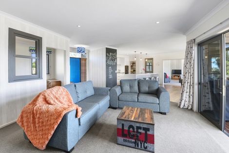 Photo of property in 43 Glade Park Lane, Shannon, Palmerston North, 4474