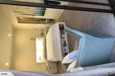 Photo of property in 31 Squirrel Lane, Browns Bay, Auckland, 0630