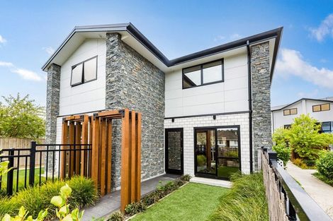 Photo of property in 2/3 Johnston Grove, Taita, Lower Hutt, 5011