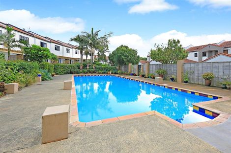 Photo of property in 48/21 Armoy Drive, East Tamaki, Auckland, 2016