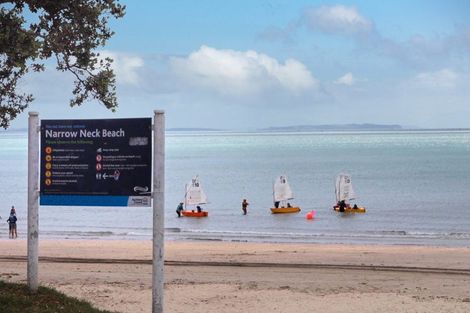 Photo of property in 10/77 Old Lake Road, Narrow Neck, Auckland, 0624