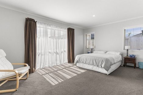 Photo of property in 32 Harding Drive, Papamoa Beach, Papamoa, 3118