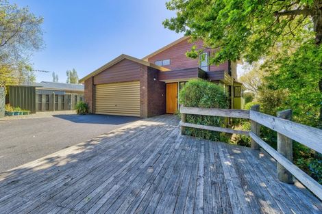Photo of property in 24 Hunters Hill, Havelock North, 4130