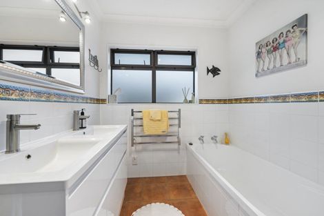 Photo of property in 35 Elmbridge Place, Owhata, Rotorua, 3010