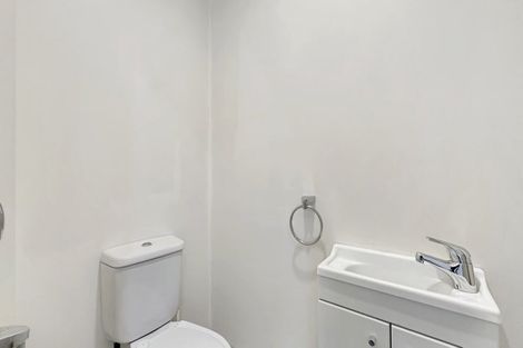Photo of property in 2d/47 Stanhope Road, Mount Wellington, Auckland, 1051