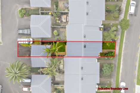 Photo of property in 23/2 Armoy Drive, East Tamaki, Auckland, 2016