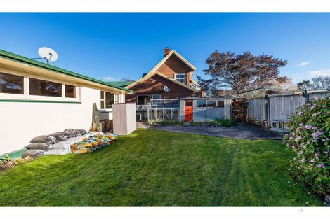 Photo of property in 30 Hughes Street, Waimate, 7924