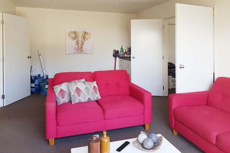 Photo of property in 42 Keri Vista Rise, Papakura, 2110