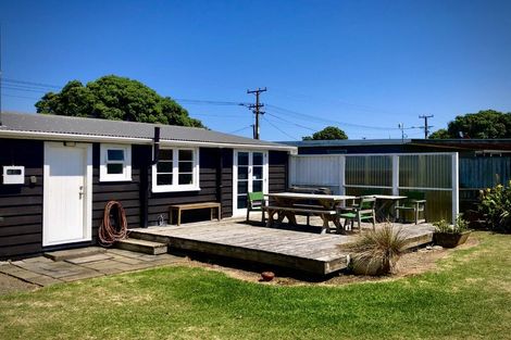 Photo of property in 26 Coleman Avenue, Waverley, 4591