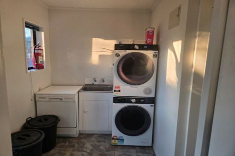 Photo of property in 1/130 Middlepark Road, Sockburn, Christchurch, 8042