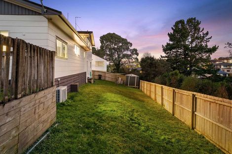 Photo of property in 93 Oreil Avenue, West Harbour, Auckland, 0618