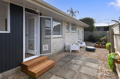 Photo of property in 1/59 Hatton Road, Orewa, 0931