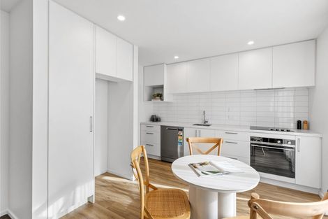 Photo of property in 2/138 Hills Road, Edgeware, Christchurch, 8013