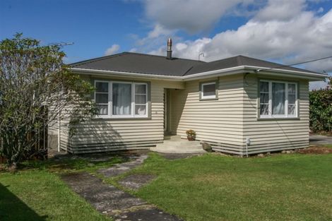 Photo of property in 19 Miro Street, Inglewood, 4330