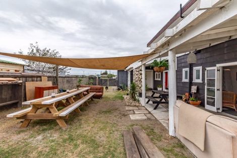 Photo of property in 4 Hunia Terrace, Himatangi Beach, Foxton, 4891