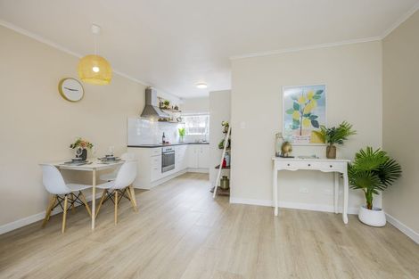 Photo of property in 2/19 Milton Road, Orewa, 0931