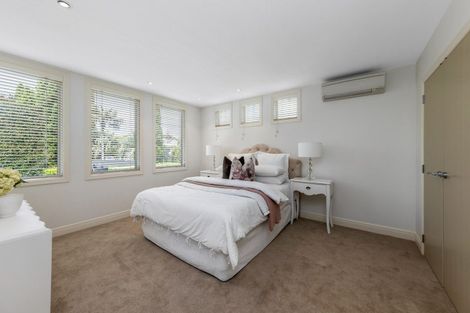 Photo of property in 12 Ronaki Road, Mission Bay, Auckland, 1071