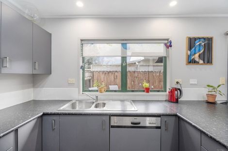 Photo of property in 7 Cholmondeley Crescent, Whitianga, 3510