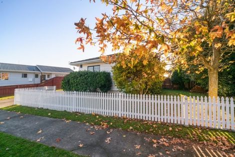 Photo of property in 57 Geraldine Crescent, Cloverlea, Palmerston North, 4412