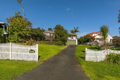 Photo of property in 24 Prospect Terrace, Milford, Auckland, 0620