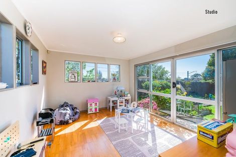 Photo of property in 28 Matenga Street, Waikanae, 5036