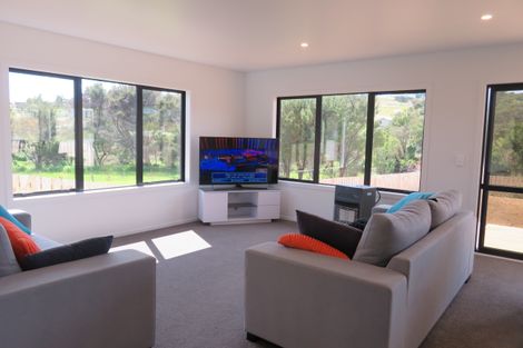 Photo of property in 19 Pohutukawa Drive, Cable Bay, 0420