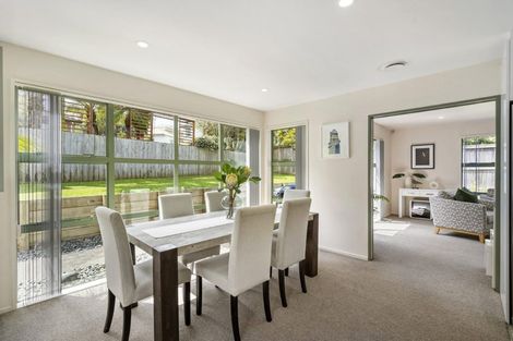 Photo of property in 15 Arirang Rise, Pinehill, Auckland, 0632
