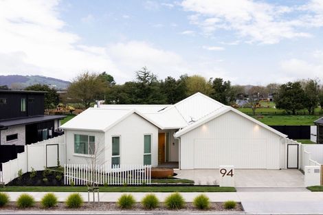 Photo of property in 94 Hugo Shaw Drive, Cambridge, 3434