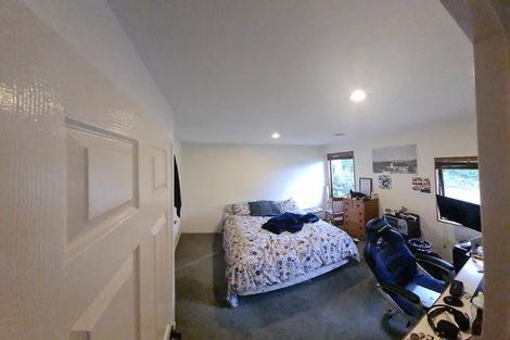 Photo of property in 15 Burma Road, Khandallah, Wellington, 6035