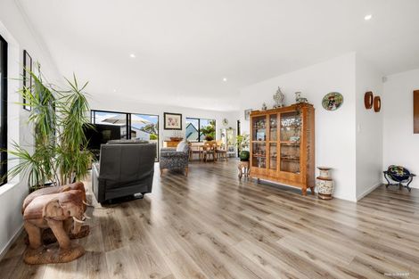 Photo of property in 30 Gerontius Lane, Snells Beach, 0920