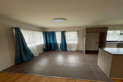 Photo of property in 2/6 Elizabeth Street, Papakura, 2110