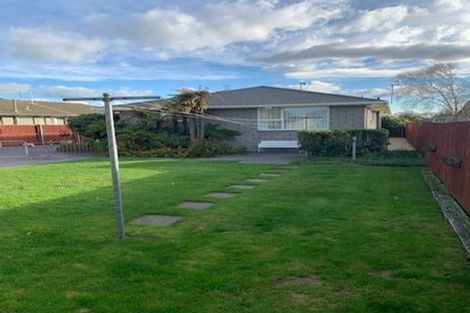 Photo of property in 17 Davidson Crescent, Hornby, Christchurch, 8042