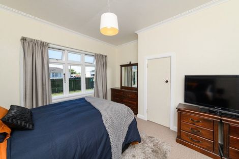 Photo of property in 42 Alexandra Street, Marton, 4710