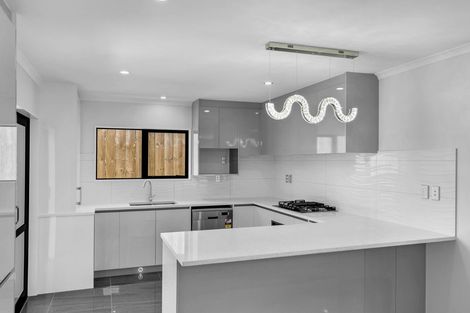 Photo of property in 12a Mcleod Road, Weymouth, Auckland, 2103