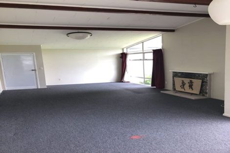 Photo of property in 47 Staverton Crescent, Mangere, Auckland, 2022