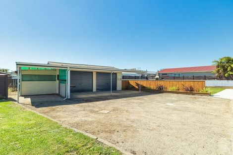 Photo of property in 1 Highfield Place, Levin, 5510
