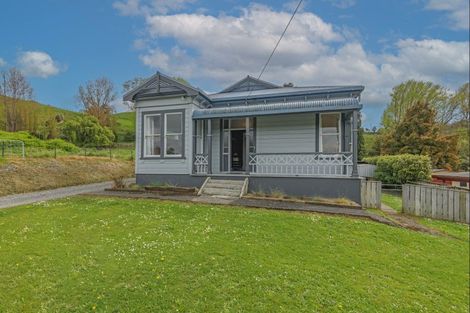 Photo of property in 64 Kiwi Road, Taihape, 4720
