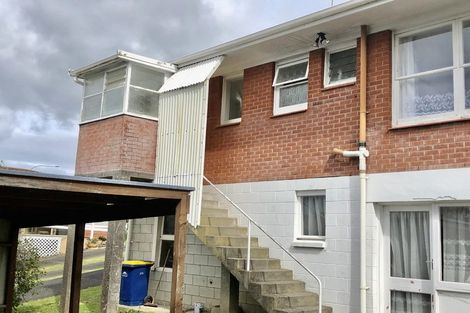 Photo of property in 1/70 Bentley Avenue, Glenfield, Auckland, 0629