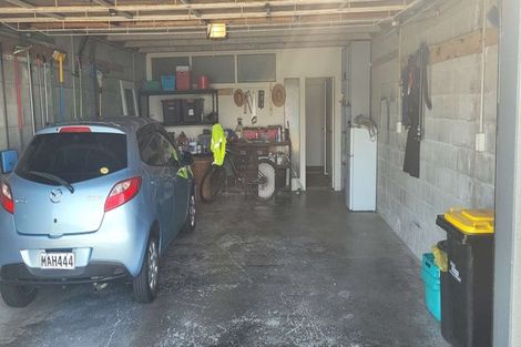 Photo of property in 287 Karaka Bay Road, Karaka Bays, Wellington, 6022