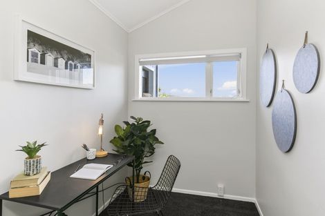 Photo of property in 3 Kau Kau Way, Ngaio, Wellington, 6035