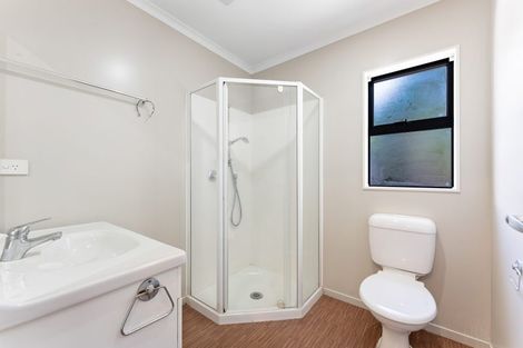 Photo of property in 19 Titch Place, Glen Eden, Auckland, 0602